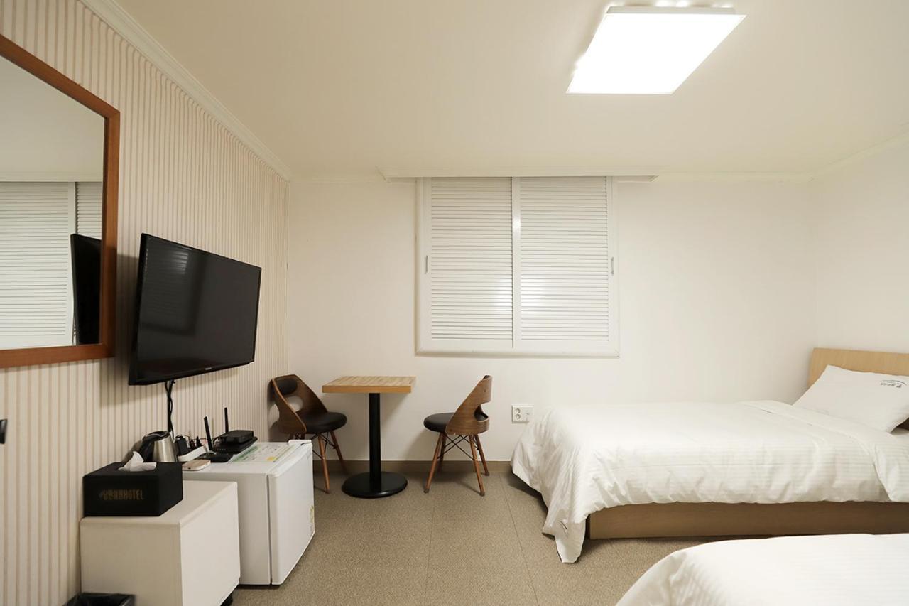 Stay Romantictrip_Hostel Гиеонгджу Екстериор снимка